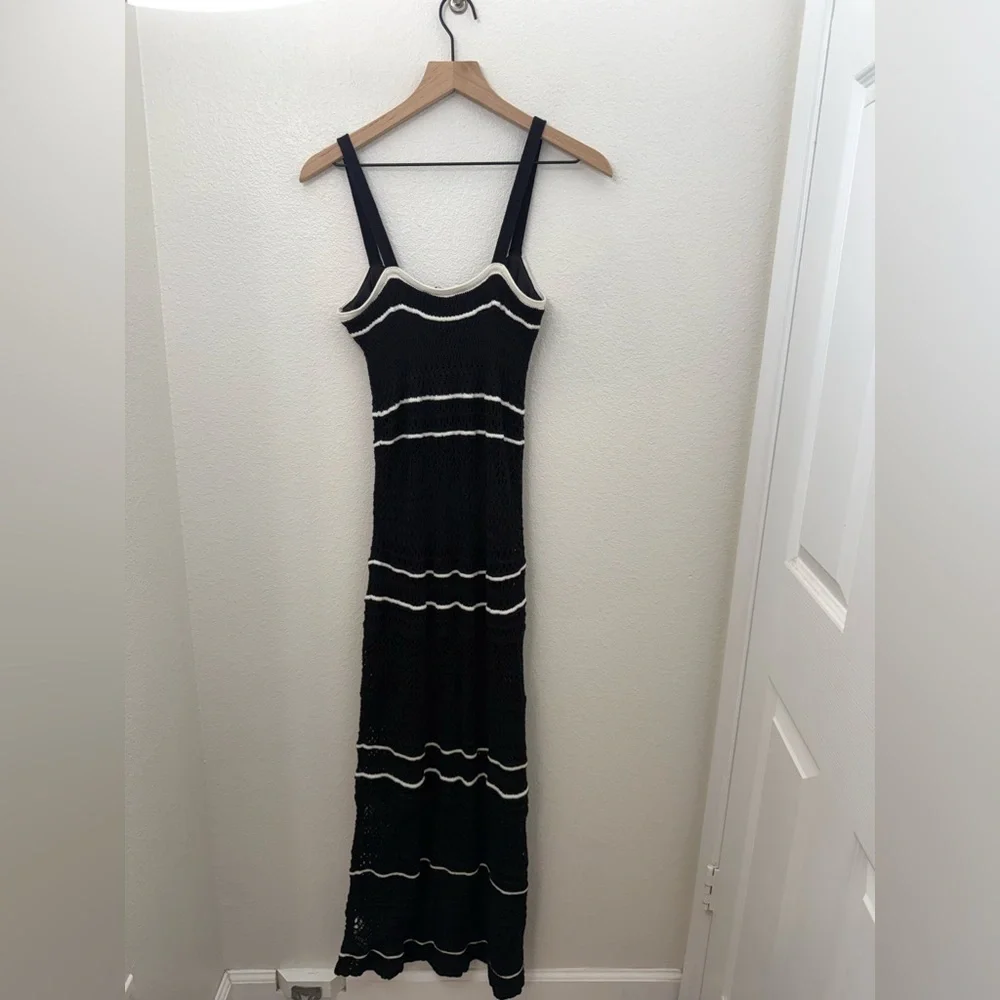Abercrombie & Fitch Crochet-Style Maxi Dress in Size Small